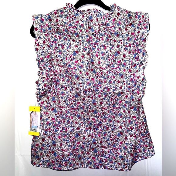 NWT BB Dakota Steve Madden Pink & Blue Floral Sleeveless Ditsy Top- Size Medium - Picture 5 of 10